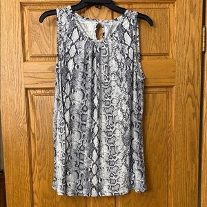 NEW with tags Sleeveless Snake Print Top, Size XL